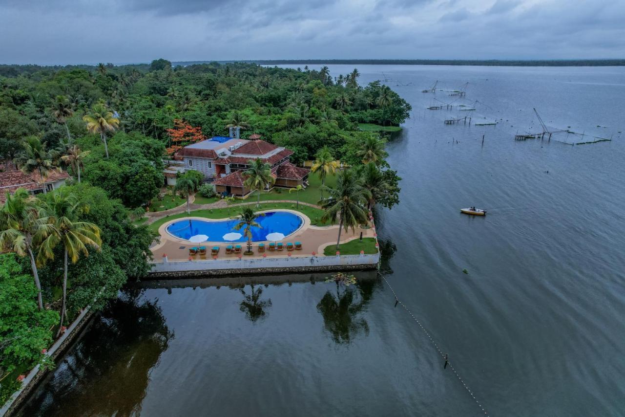 The World Backwaters, Alleppey Кумараком Экстерьер фото